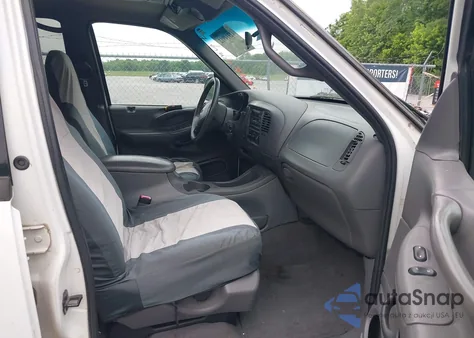 1999 Ford Expedition Eddie Bauer/Xlt z USA, uszkodzony, nr VIN 1FMPU18L6XLC34252